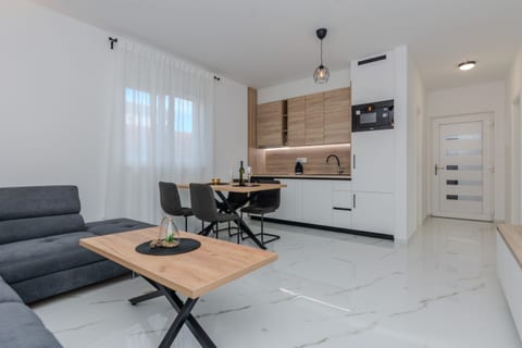 Apartments Fil Cosic - Unit 375832-13