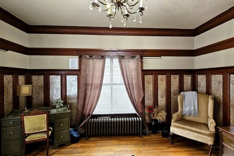 The Parlour Room in The University District
