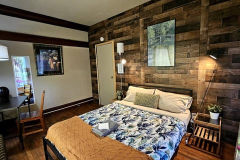 The Seattle Room in The University District