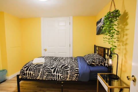The Jungle Room - 5 min to Seattle Center