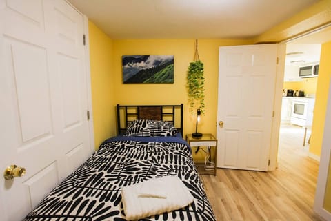 The Jungle Room - 5 min to Seattle Center