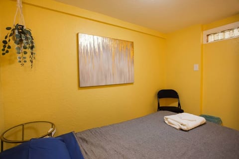 The Cozy Room - 5 min to Seattle Center