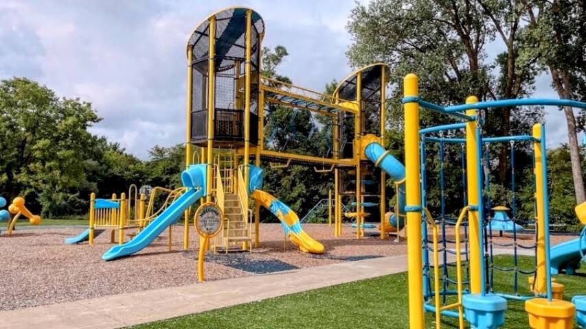 Koselig Cottage on Medicine Lake - Minneapolis