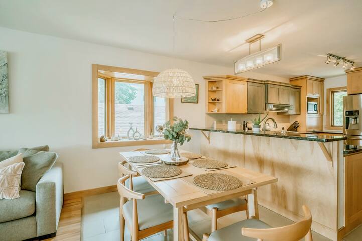 Koselig Cottage on Medicine Lake - Minneapolis