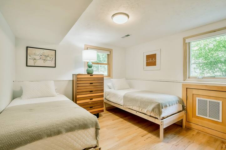 Koselig Cottage on Medicine Lake - Minneapolis