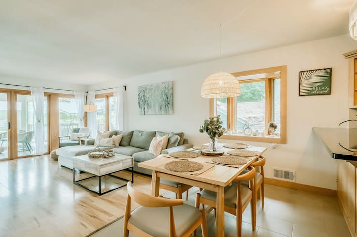 Koselig Cottage on Medicine Lake - Minneapolis