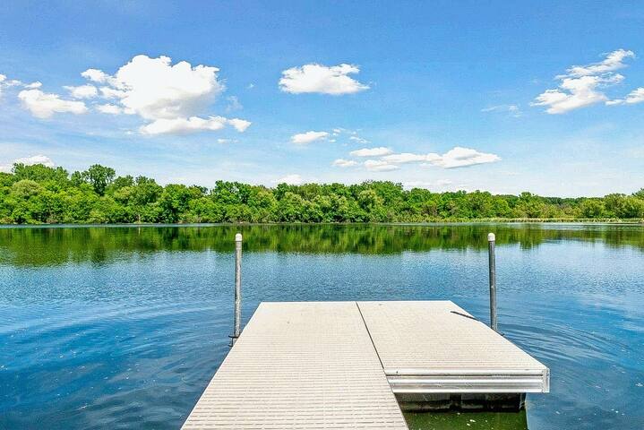 Koselig Cottage on Medicine Lake - Minneapolis