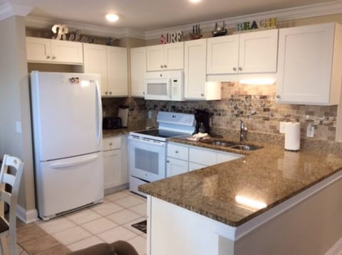 Closest to Ocean 2B,2B Remodeled, Great Ocean View
