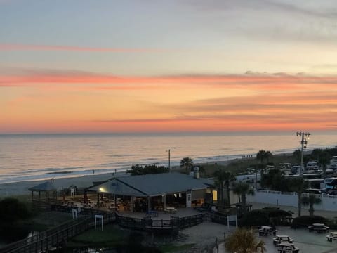 Closest to Ocean 2B,2B Remodeled, Great Ocean View