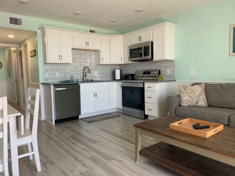 Direct Oceanfront 4th Floor Amazing Views 402B