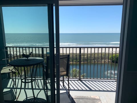 Direct Oceanfront 4th Floor Amazing Views 402B