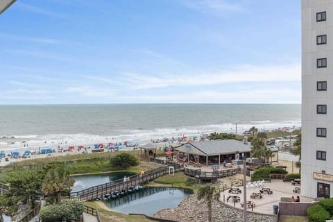 Top Floor, Just Steps to Ocean 2B,2B Great Views