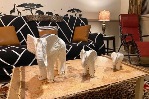 Marines peaceful retreat ~ TheSafari @ AbbeyAcres