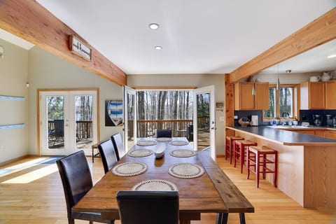 Seating for 8. Soak in the lake views during every meal.