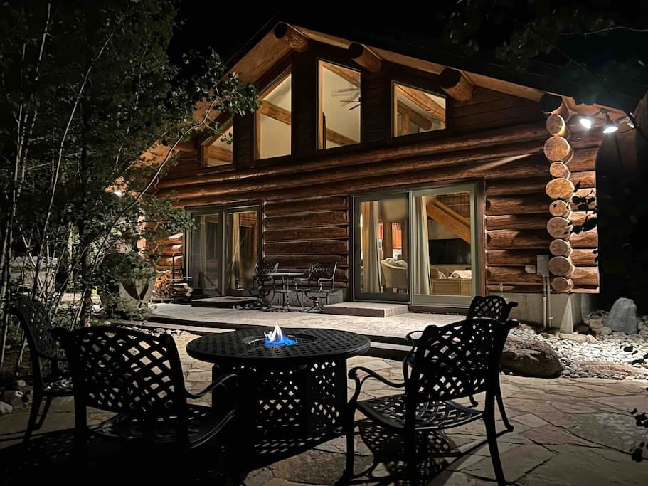 Backyard patio with firepit.