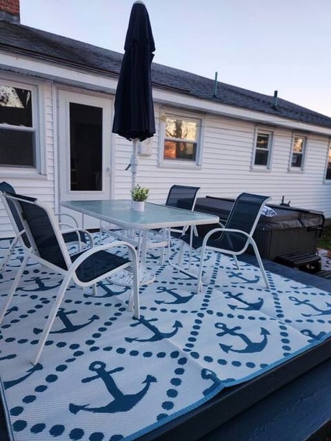 Dine al fresco in style with our outdoor dining table and chairs! Whether you're enjoying a meal with family or hosting a barbecue with friends, our spacious setup provides the perfect backdrop for memorable gatherings under the open sky.