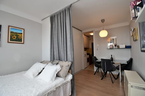 Apartment City - Unit 375941-13