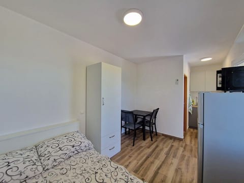 House Dream house - Unit 375911-13