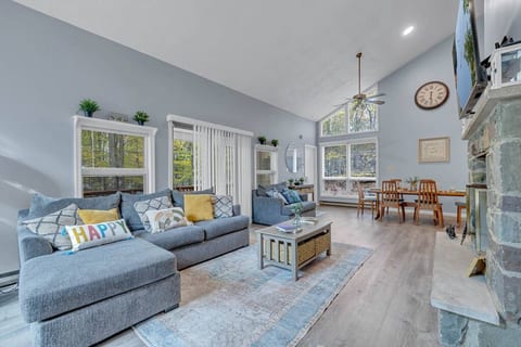 Step into this beautifully furnished living room and get ready to unwind. The stylish furniture, warm fireplace, and soft lighting create the perfect ambiance for relaxation. #InteriorInspo #LivingRoomGoals #ChillModeOn