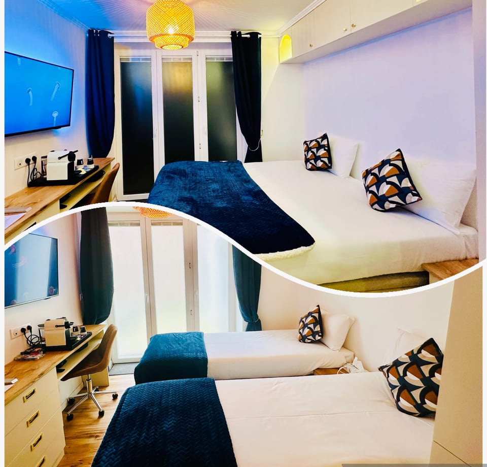 Parisien Hôtel Style - Blue - Le Pré-Saint-Gervais