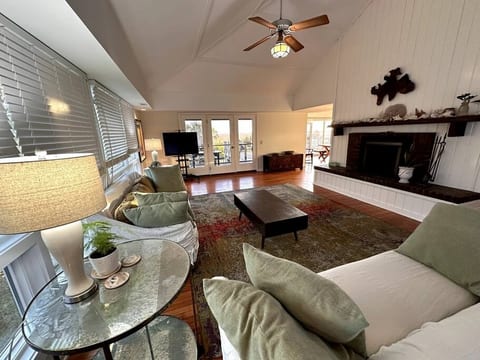 Deep Water 40-Acres on Peninsula! Natural Setting!