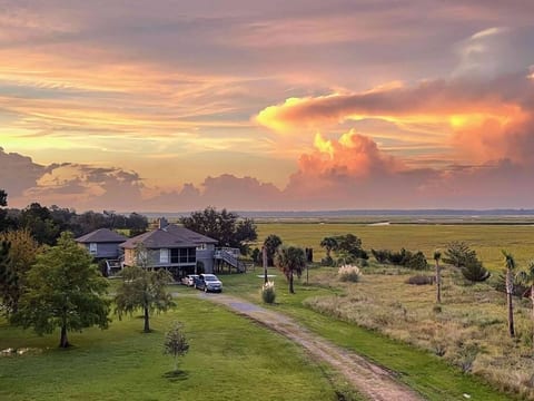 Deep Water 40-Acres on Peninsula! Natural Setting!