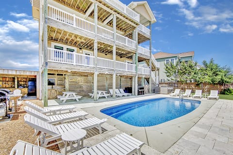 Outer Banks luxury - your oceanfront hideaway awaits at Tranquil View