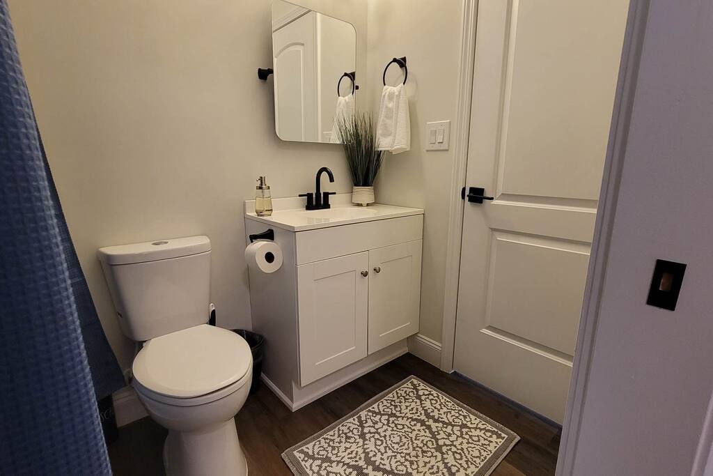 Bathroom#1 Bathroom#1 - Steps to Trolley #11, Tesla Charger, Walk Downtown - St. Augustine