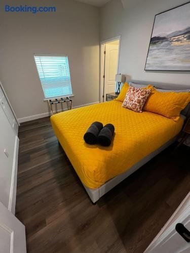 Steps to Trolley #11: Renovated Home w/ EV Charger