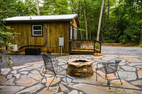Cabin in the Woods of Fairview