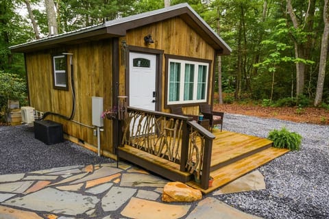 Cabin in the Woods of Fairview