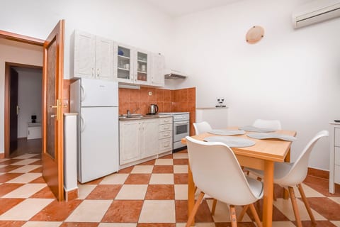 Apartments Josipa - Unit 375913-13