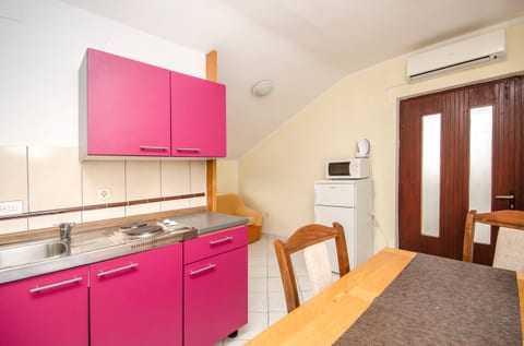 Apartments Josip - Unit 375986-13