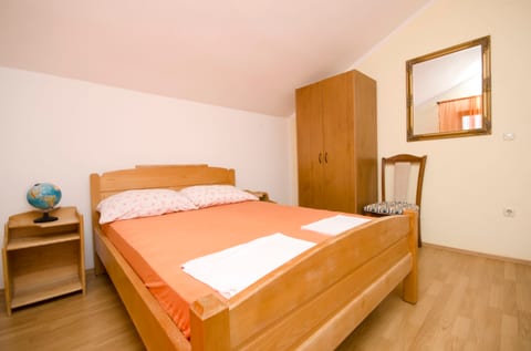 Apartments Josip - Unit 375986-13