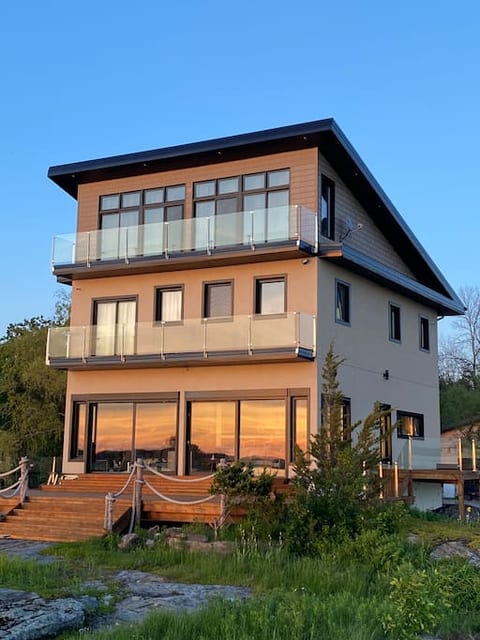 Jewel of Georgian Bay Lakefront, Kayak, BBQ