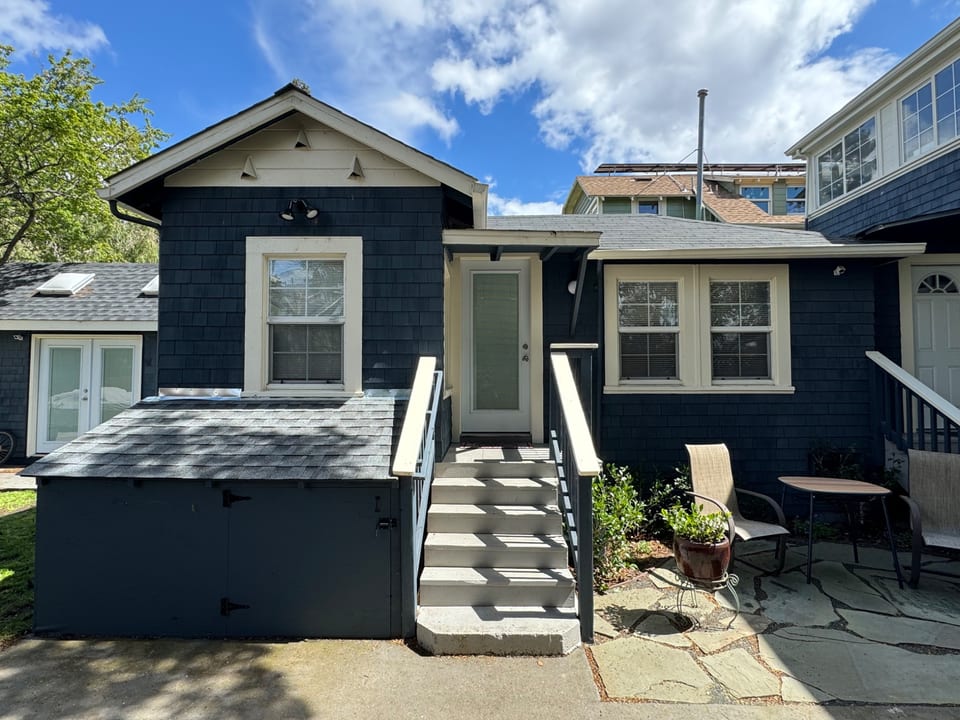 Well-located pet-friendly studio - Berkeley