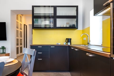 House STiKA - Unit 376048-13