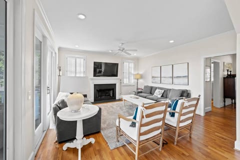 Burke's Place #9 - Charming 3BR Great Water Home