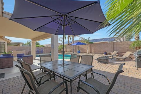 Gather the family for nice Arizona weather at the outdoor dining area.
Before booking, please see "additional rules" for pool and backyard area owner release of liability.