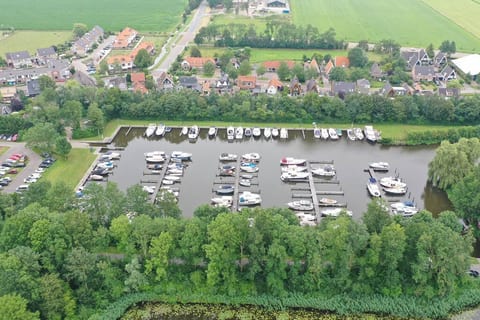 Lakeside Cottage De Rijd