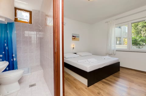 Apartments and Rooms Jengic - Unit 371379-13