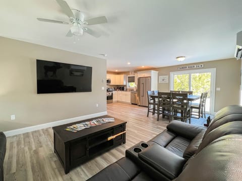 Bridgton Bungalow | Brand New, Central & Spacious