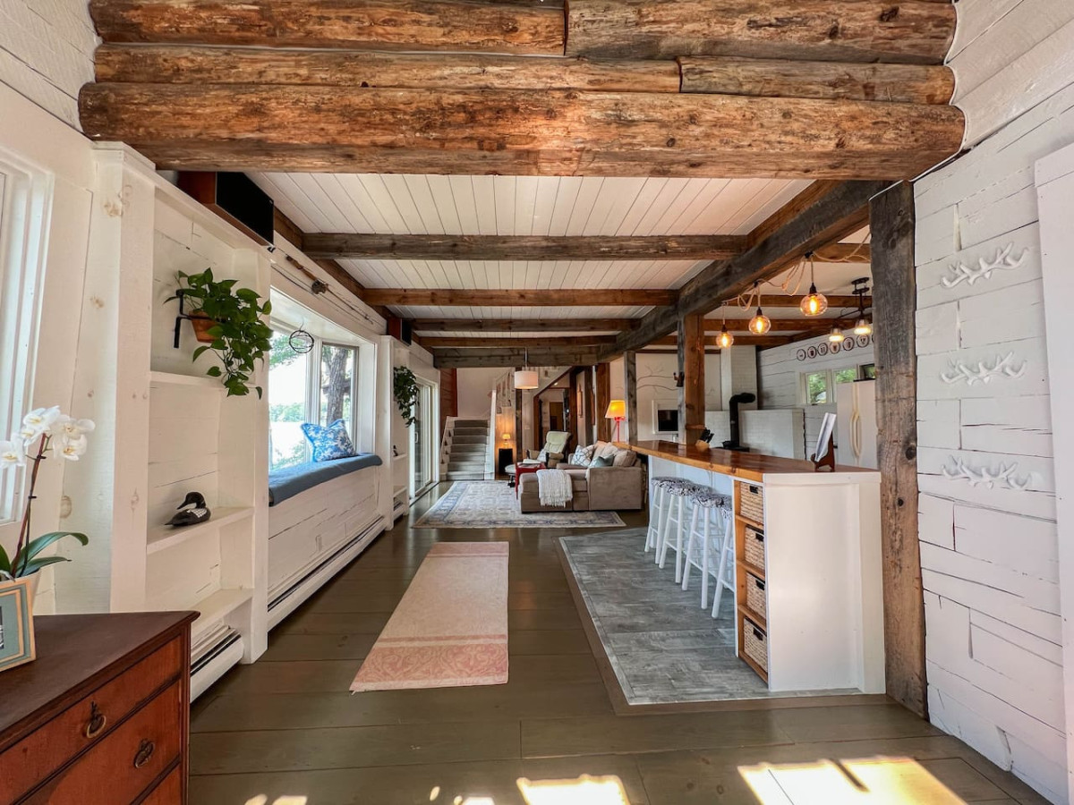 heartwood-or-lakeside-retreat-with-incredible-views/