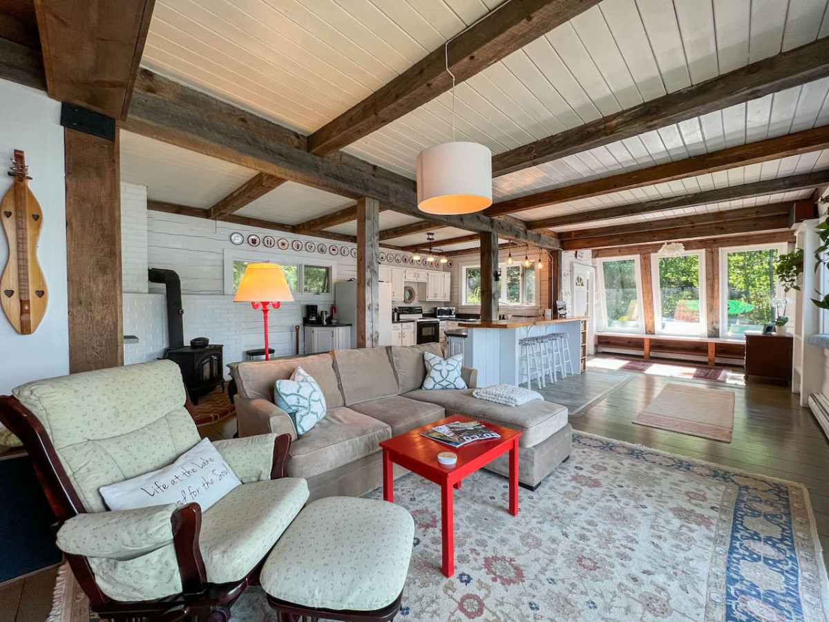 heartwood-or-lakeside-retreat-with-incredible-views/