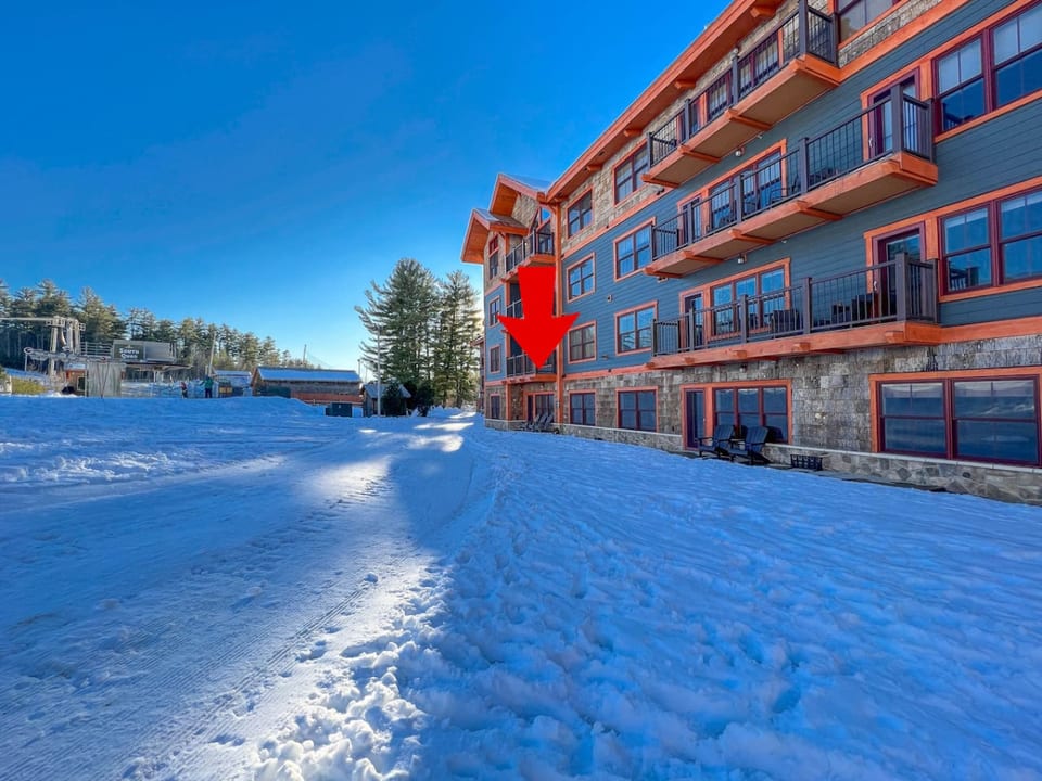 Luxe Ski In/Out | Pool, Hot tub, Hiking, N. Conway - Conway