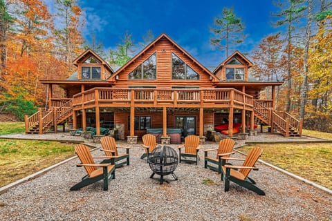 Perley Mills | Private Pond | Hot Tub | Theater