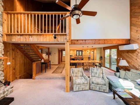Spacious 5 Bedroom N. Conway Home | Best Location!