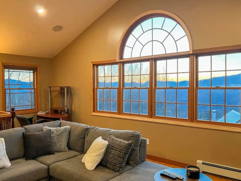 The Jackson Hideaway | Incredible Views + Hot Tub