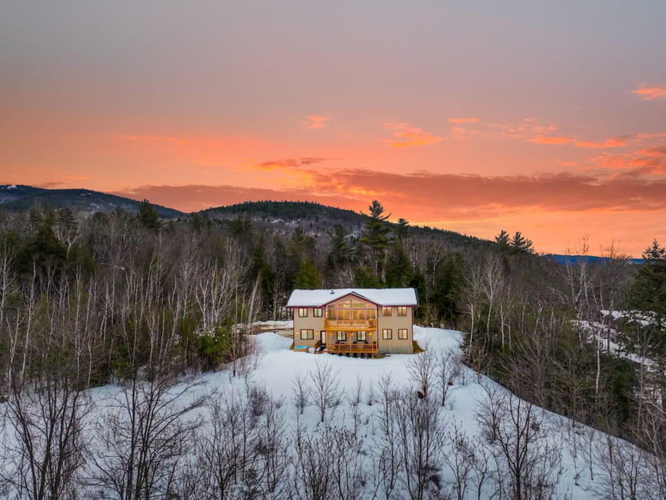 L'évasion Mountainview | Luxe, vues et bain à remous - Bartlett