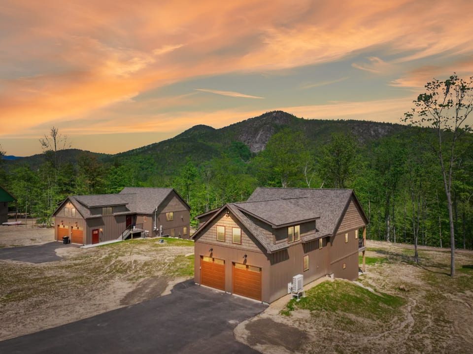 Die Ledgeview Lodge | Brandneu, Whirlpool, Ausblicke - Bartlett